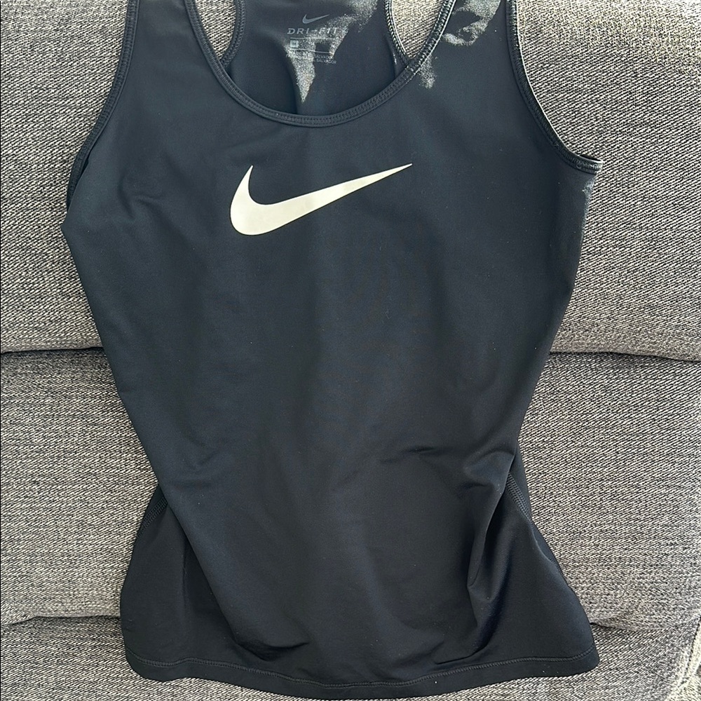 Nike Black Tank Top for Active Performance EuC